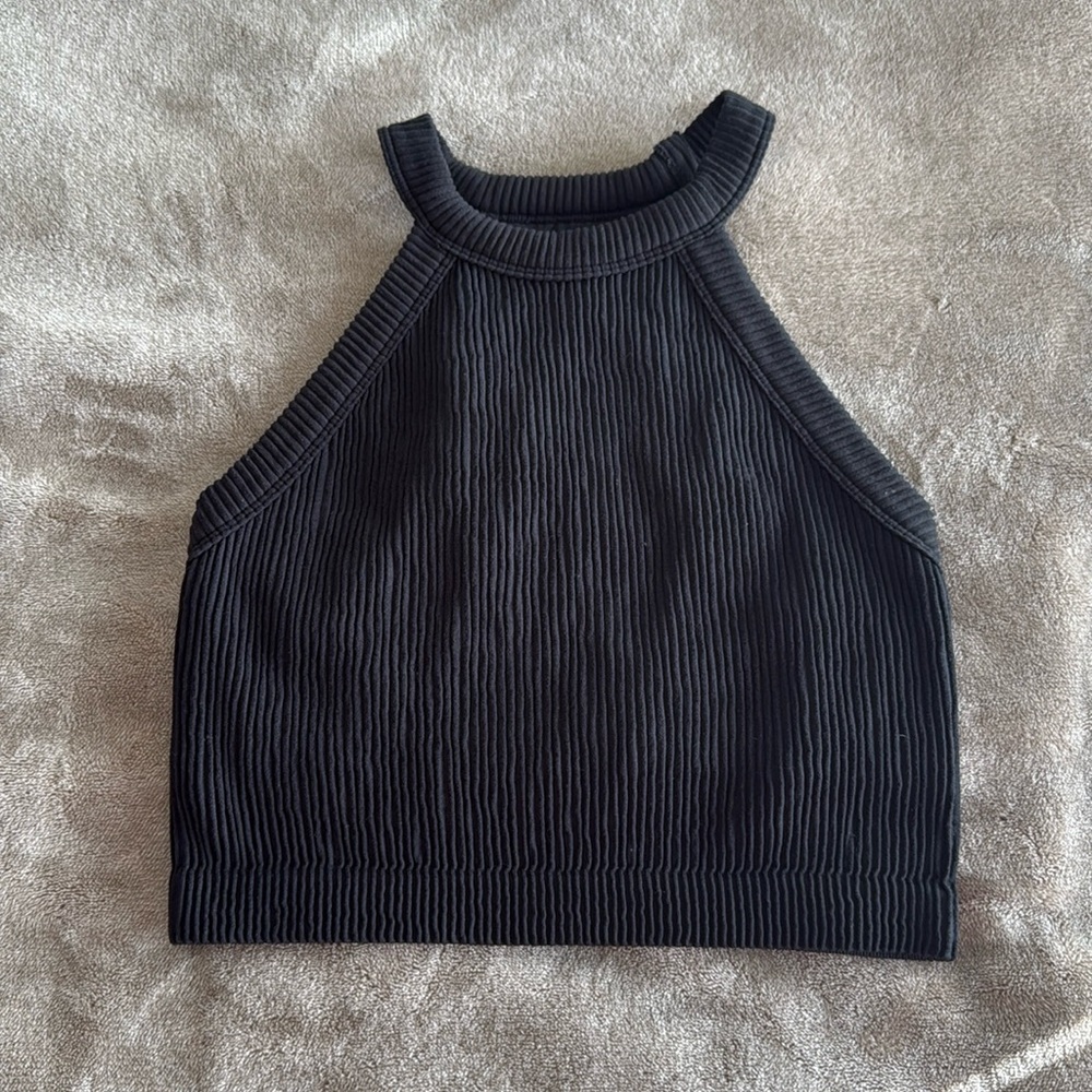 Aerie top